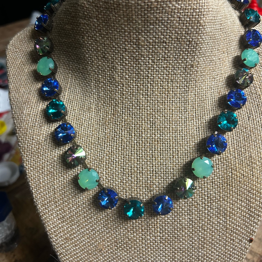 Sabika choker